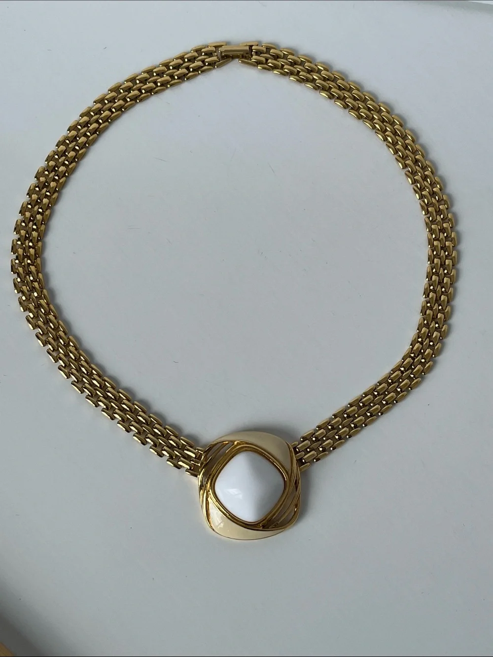 Vintage Trifari Gold Tone White faux Stone Statement Woven Chain Necklace Choker
